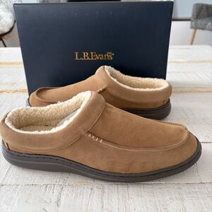 L.B. Evans Edmonton Slippers NEW Men’s size 10 Tan Leather Clogs Scuffs Sherpa‎